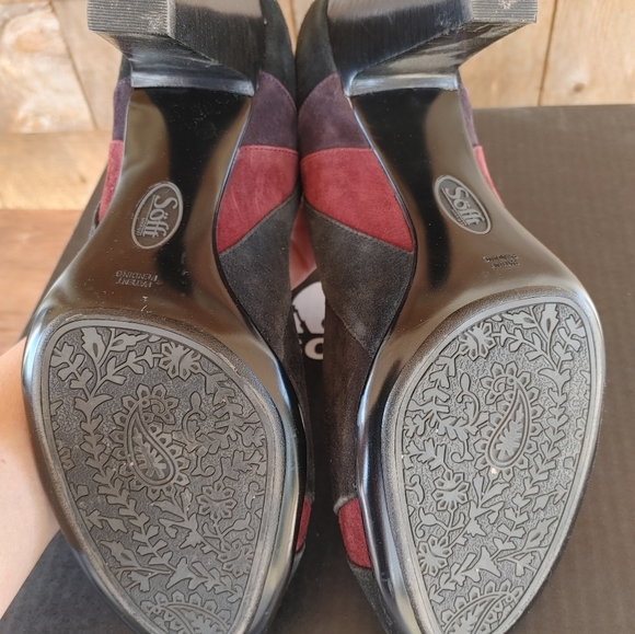 Sofft open peep toe pin-up style suede black high heels, size 11 - Picture 5 of 6